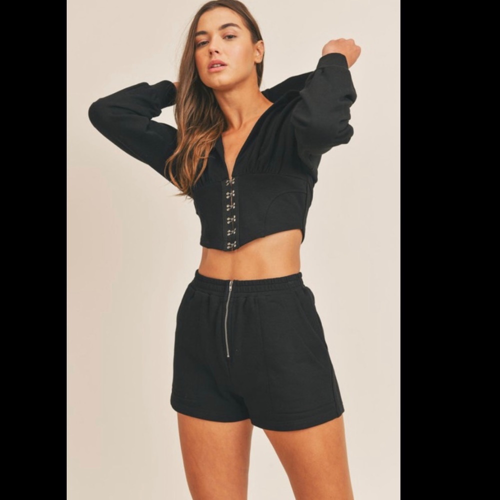 Brand new zipped up athlesiure set